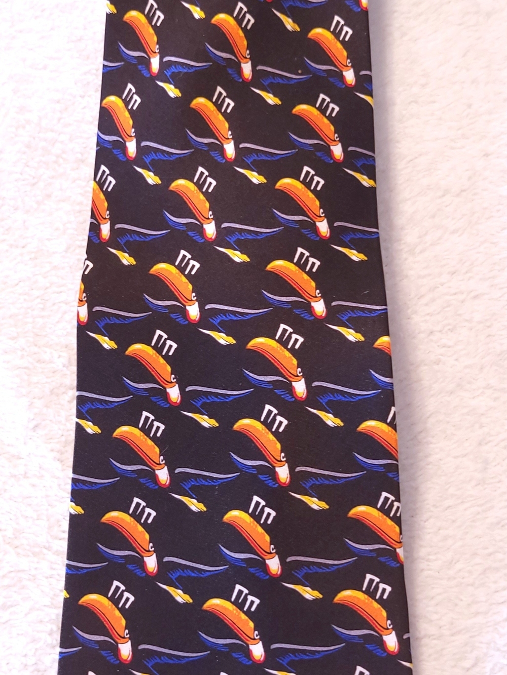 Guinness Brand Beer Flying Toucans Birds Pints Black Silk Official Tie 60"